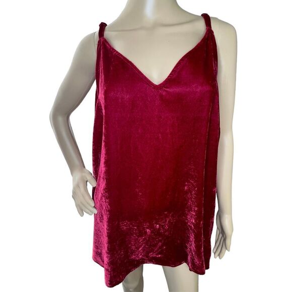 Torrid Red Velvet Style Loose Fit Spaghetti Strap Flowy Top - Picture 1 of 4